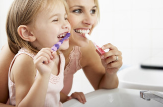 Zubná kefka: Ako často ju meniť? Odpoveď vás šokuje!
