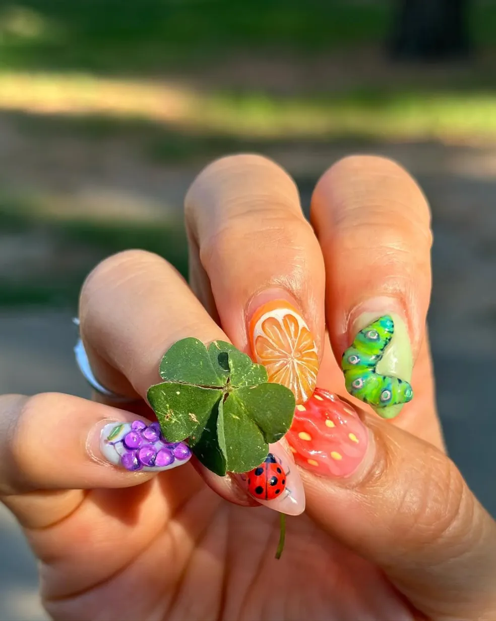 Vrstvený nail art