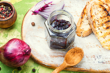 Cibuľové chutney (cibuľové čatní) – ako si pripraviť túto fantastickú pochúťku?