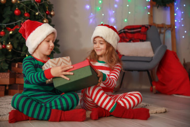 Najlepšie a najhoršie darčeky pre deti na Vianoce – rady, ktoré ocenia nielen rodičia