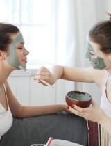 DIY najúčinnejšie pleťové masky – ako si pripraviť spa zážitok v pohodlí domova?